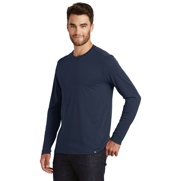 New Era® Heritage Blend Long Sleeve Men's Crew Tee