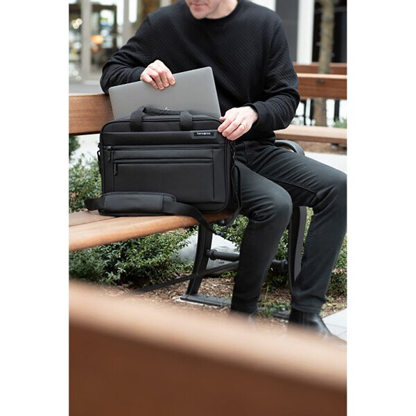 Samsonite® Classic Business Perfect Fit Two Gusset Polyester Computer Portfolio