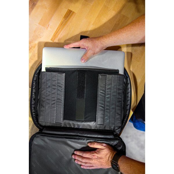 Samsonite® Classic Business Perfect Fit Two Gusset Polyester Computer Portfolio