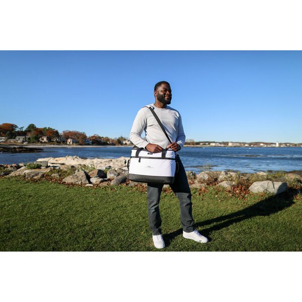 Igloo ® Maddox XL Polyester 45-Can Cooler