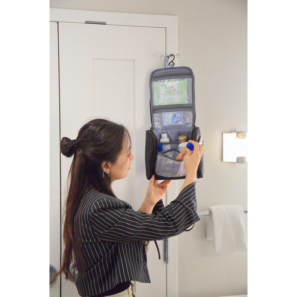 AeroLOFT™ Toiletry Kit