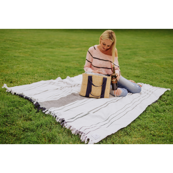 Montecito Cotton Picnic Blanket w/ Harness, 60" x 70"