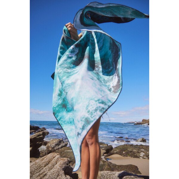 Slowtide® 100% Recycled Quick-Dry Towel, 30" x 60"