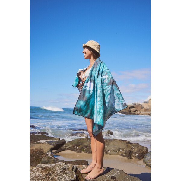 Slowtide® 100% Recycled Quick-Dry Towel, 30" x 60"