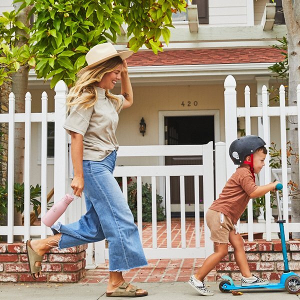 Takeya® Traveler Vacuum Insulated Bottle, 25oz.