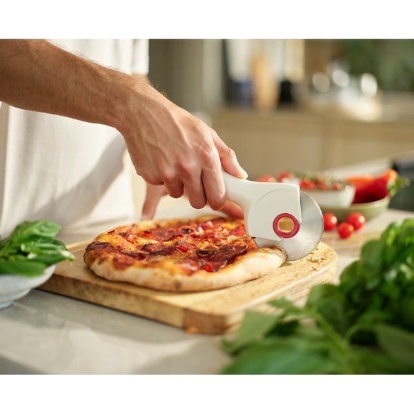 Joseph Joseph® Ringo™ Easy Clean Pizza Cutter