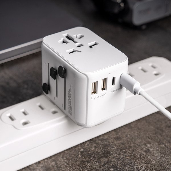 Wanderer International Travel Adapter