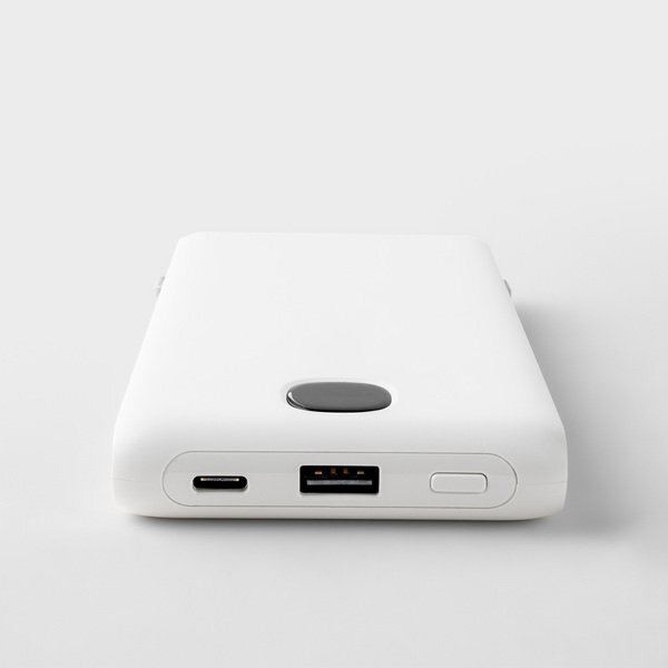 Power Bank with Built-in Cables and Retractable AC Wall Plug, 10000mAh
