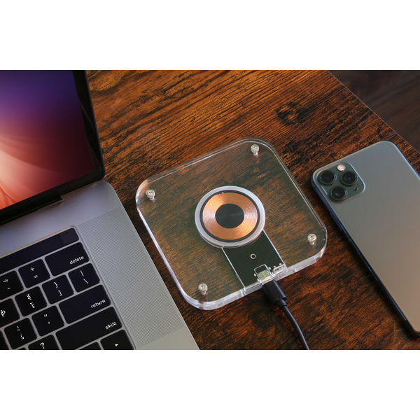 Lofi™ Acrylic Wireless Charger