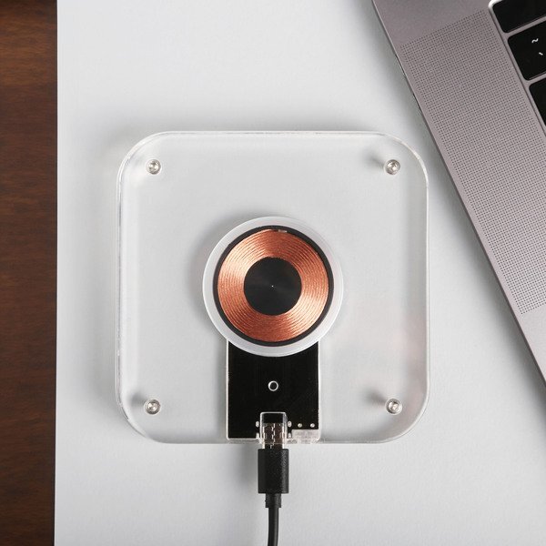 Lofi™ Acrylic Wireless Charger