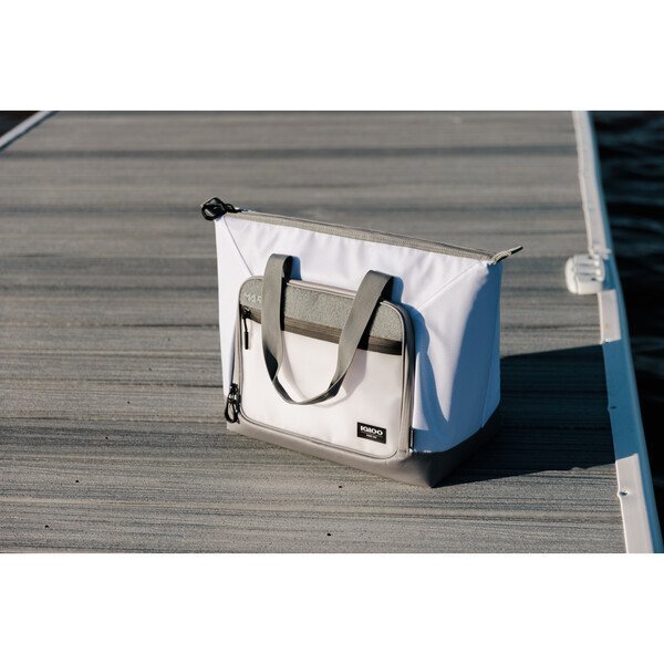 Igloo® Marine Polyester Tote 30 Can Cooler