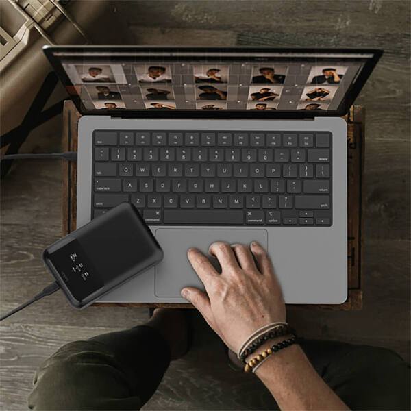 Belkin® 3-Port Laptop Power Bank, 20000mAh