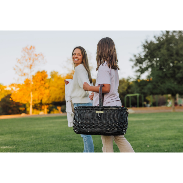 Evening Picnic Basket w/ Service for Two