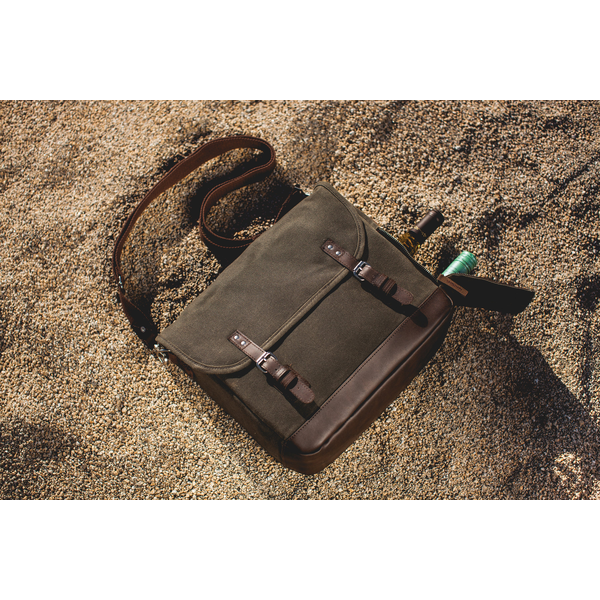 Adventure Wine Tote Gift Set