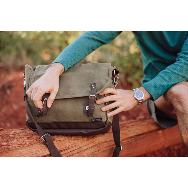 Adventure Wine Tote Gift Set