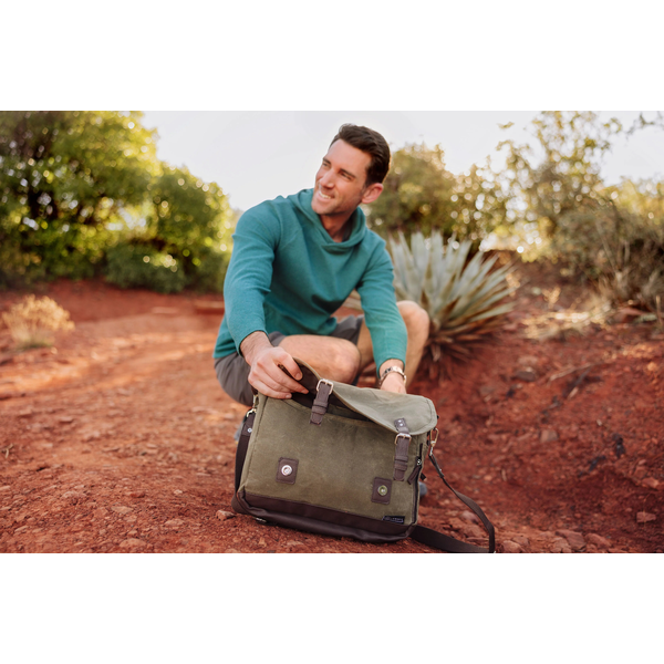 Adventure Wine Tote Gift Set