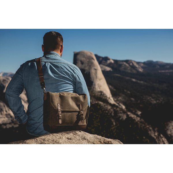 Adventure Wine Tote Gift Set