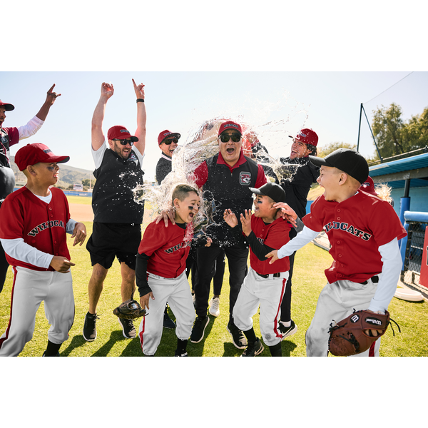 Sport-Tek® Repeat Poly/Spandex 1/4 Zip Unisex Vest