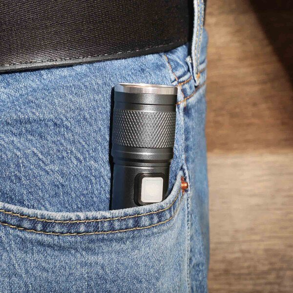 reNew Rechargeable COB Pocket Flashlight