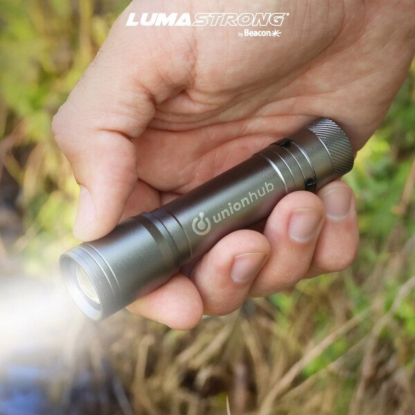 reNew Dual LED & COB Rechargeable Flashlight