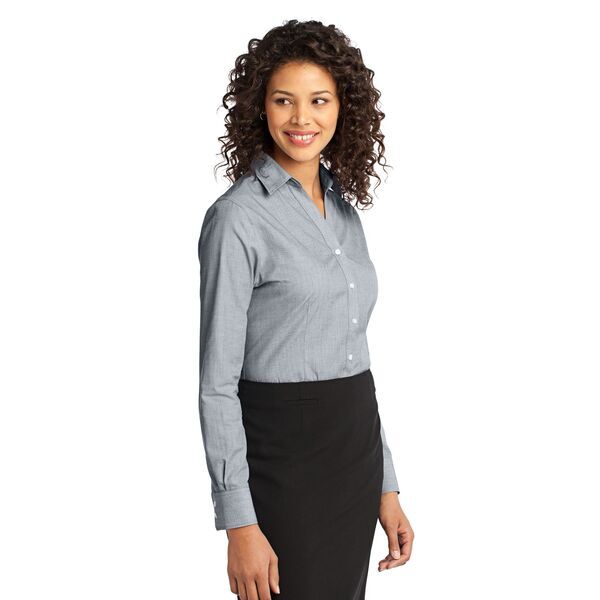 Port Authority® Crosshatch Easy Care Poplin Ladies' Shirt